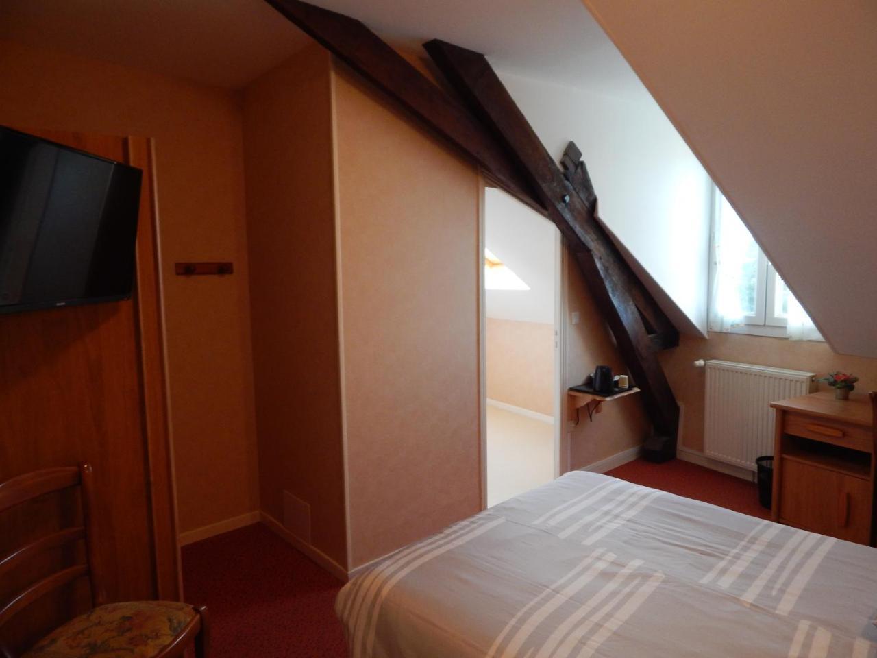 Le Lion D'Or Hotell Ouroux-en-Morvan Exteriör bild